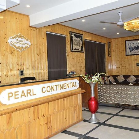 Hotel Pearl Continental Srīnagar Exteriör bild