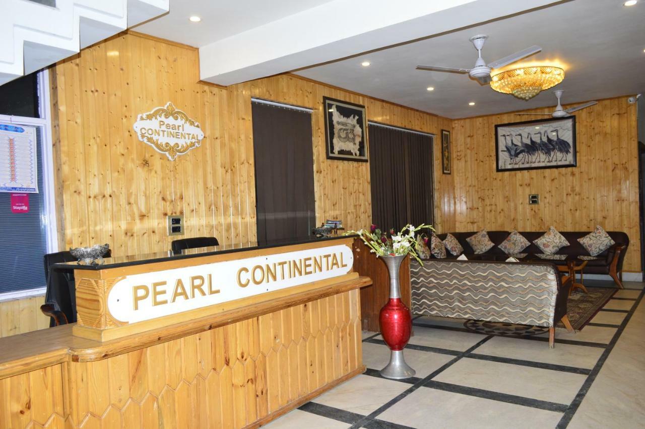 Hotel Pearl Continental Srīnagar Exteriör bild